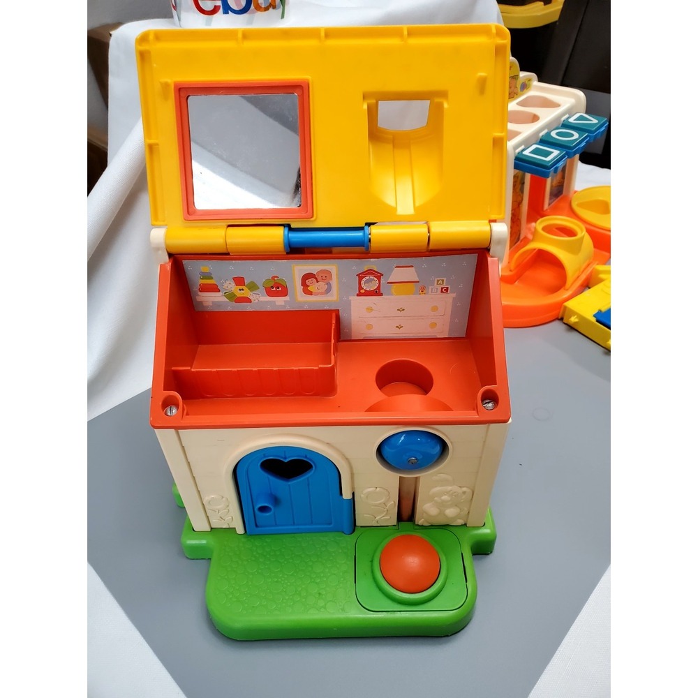 Fisher-Price Chunky Little People Vintage DISCOVERY COTTAGE/HOUSE * 1984 *